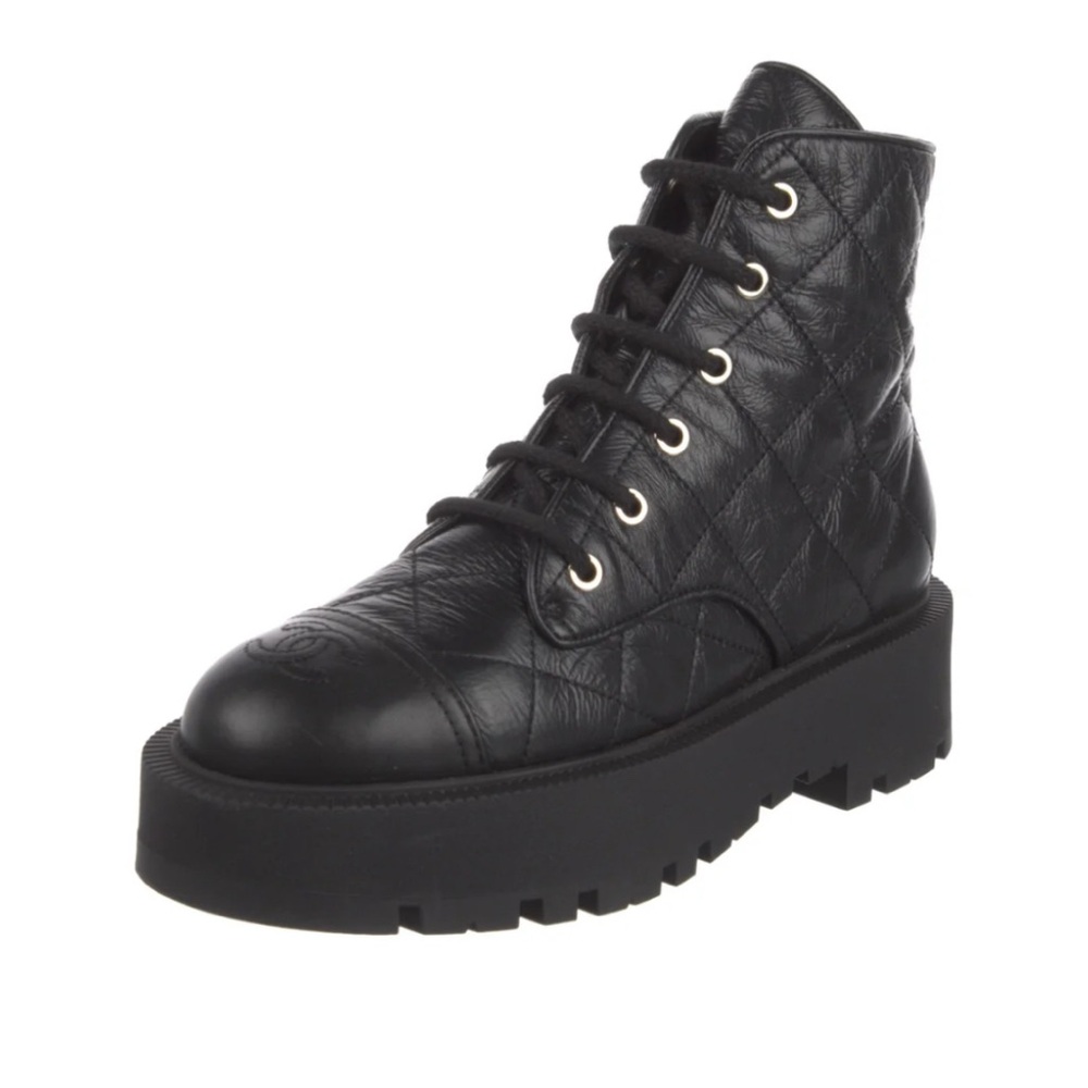 Chanel 2024 Interlocking CC Logo Combat Boots / Women's Size: 37.5, Box,receipt
